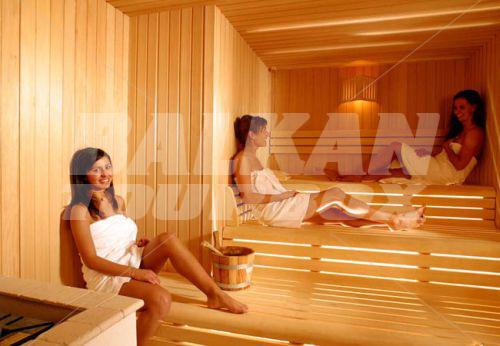 holiday in Menardi