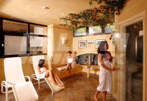 holiday in Menardi