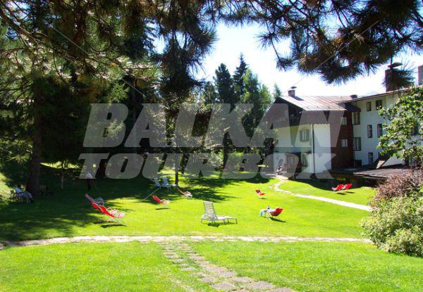 holiday in Menardi