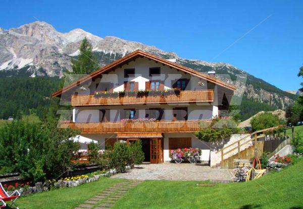 holiday in Menardi