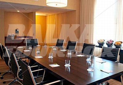 почивка в Courtyard by Marriott Tulsa Downtown