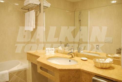почивка в Golden Tulip Terminus