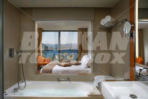 holiday in Lindos Blu Luxury Hotel and Suites