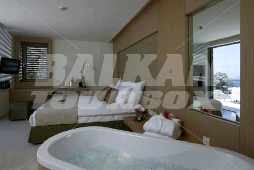 holiday in Lindos Blu Luxury Hotel and Suites