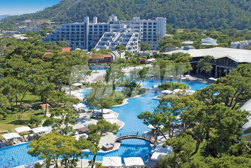 holiday in Rixos Sungate