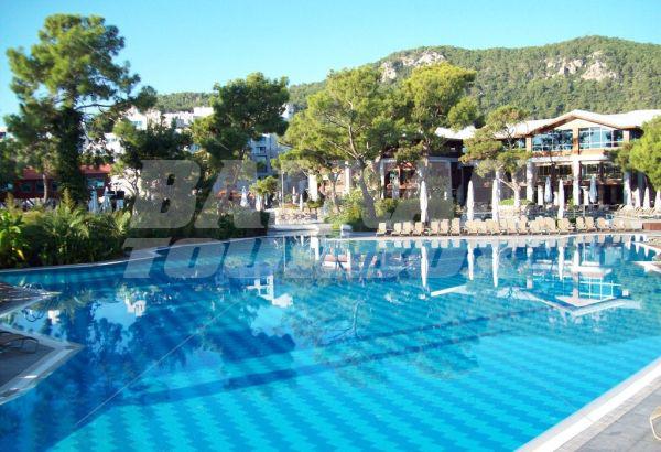 holiday in Rixos Sungate