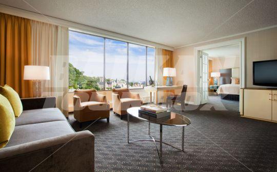 почивка в Omni Mont Royal