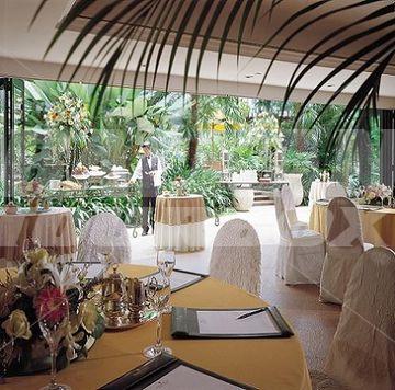 holiday in Shangri-La
