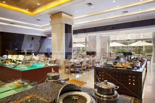 holiday in Crowne Plaza