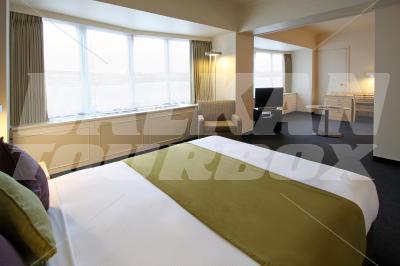 holiday in Mercure Auckland