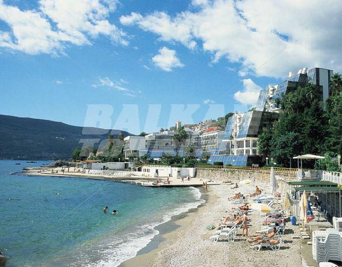 holiday in  Hotel Delfin  Bijela 