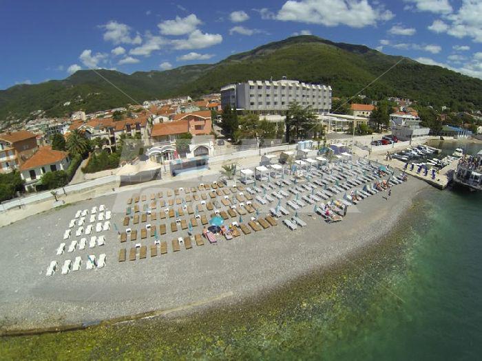 holiday in  Hotel Delfin  Bijela 