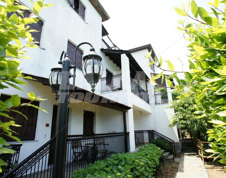 holiday in Aglaida Apartments