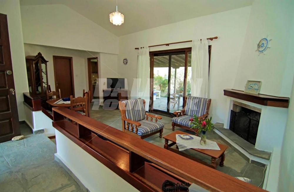 почивка в Villa Alex - Siviri