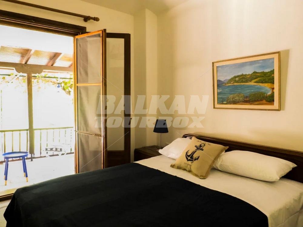 почивка в Villa Alex - Siviri
