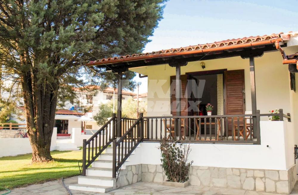 почивка в Villa Alex - Siviri