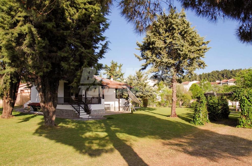 почивка в Villa Alex - Siviri