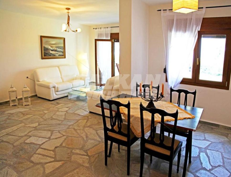 почивка в Villa Alex - Siviri
