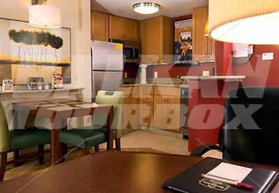почивка в Residence Inn by Marriott Orlando Airport