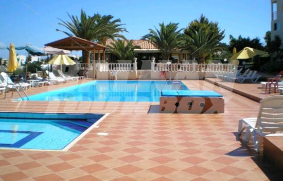 holiday in Cretan Garden