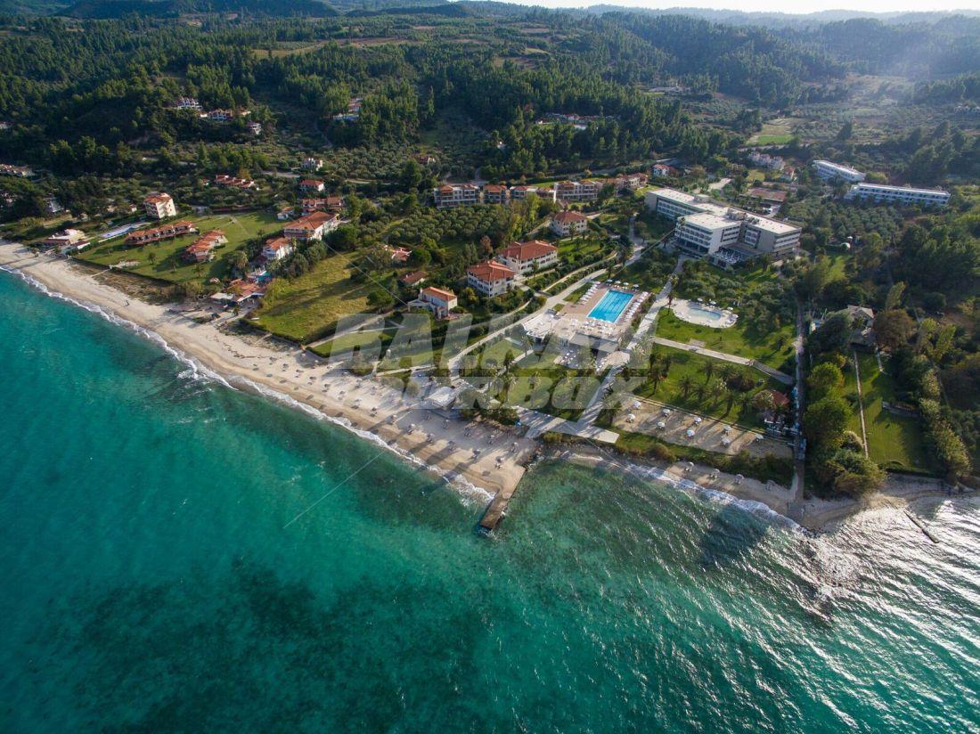 почивка в  Kassandra Palace