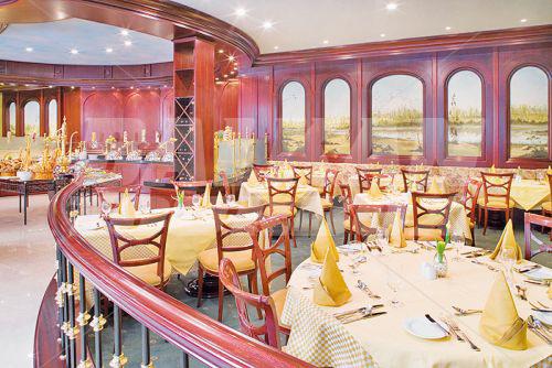 почивка в Moevenpick Bur Dubai