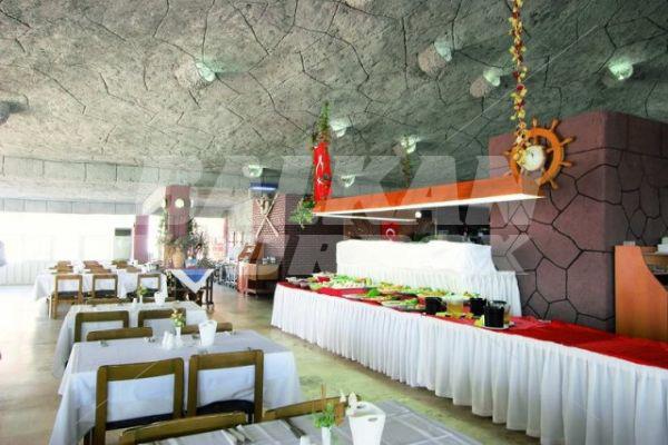 holiday in Sailor's Beach Club