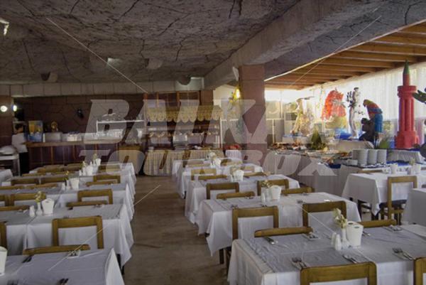 holiday in Sailor's Beach Club