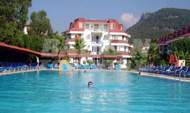 holiday in Sailor's Beach Club