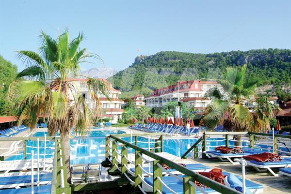 holiday in Sailor's Beach Club