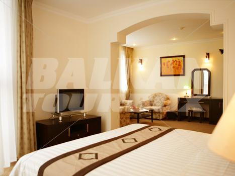holiday in Hanoi Royal 1