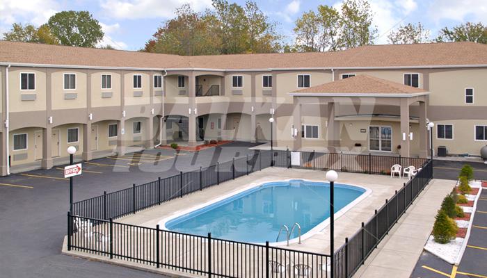 почивка в Days Inn and Suites Niagara Falls/Buffalo