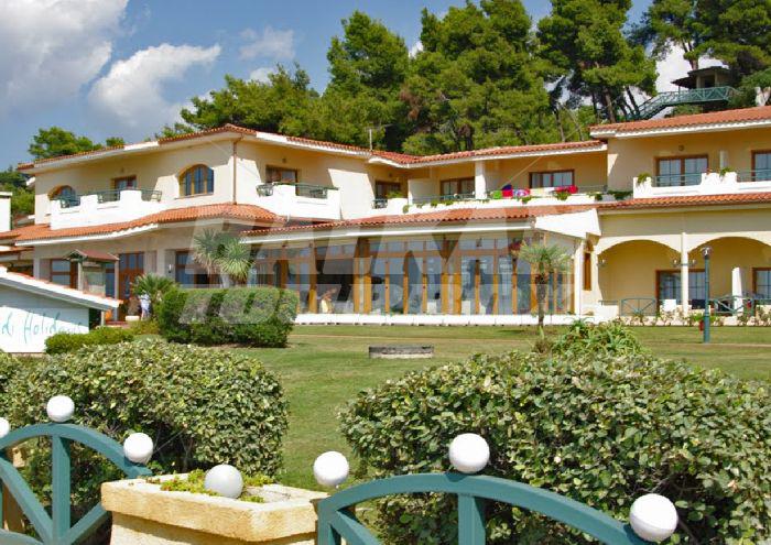 почивка в Possidi Holidays