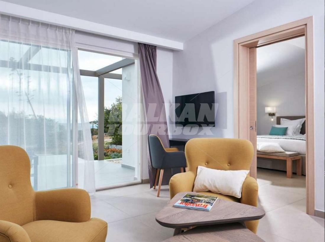 почивка в White House Diaporos Island, Vourvourou