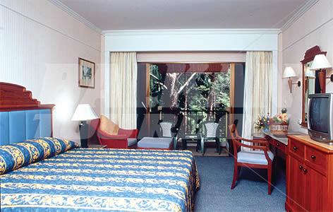 почивка в Amora Beach Resort