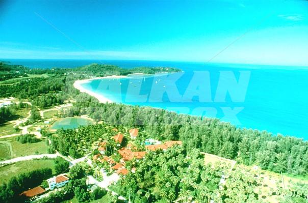 почивка в Amora Beach Resort
