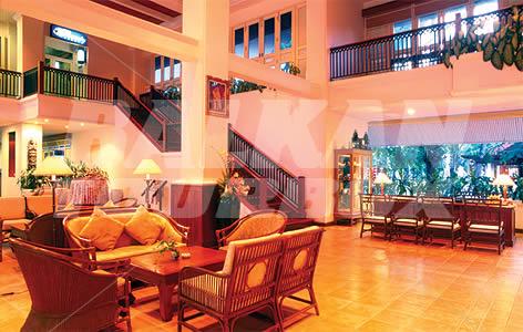 почивка в Amora Beach Resort