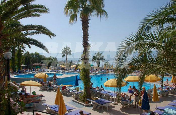 holiday in Fantasia De Luxe