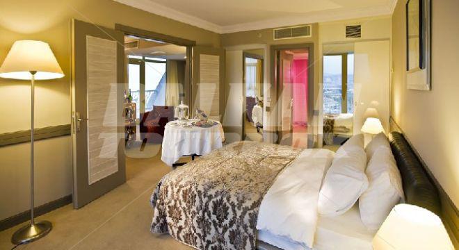 holiday in Fantasia De Luxe