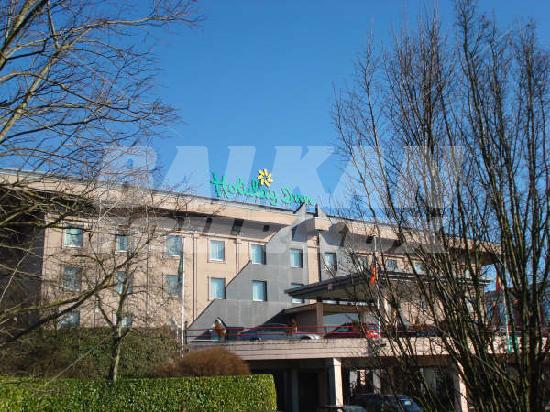 почивка в Holiday Inn Expo