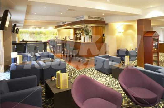 почивка в Holiday Inn Expo