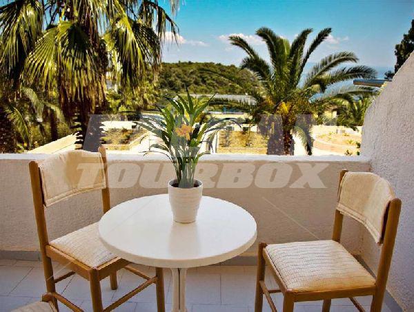 holiday in Aristoteles Beach