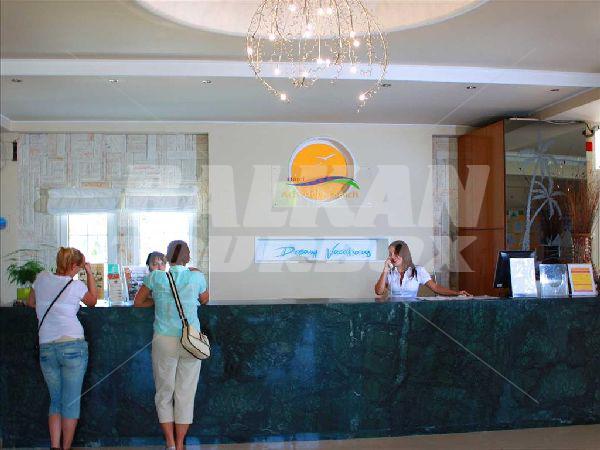 holiday in Aristoteles Beach