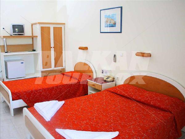 holiday in Aristoteles Beach