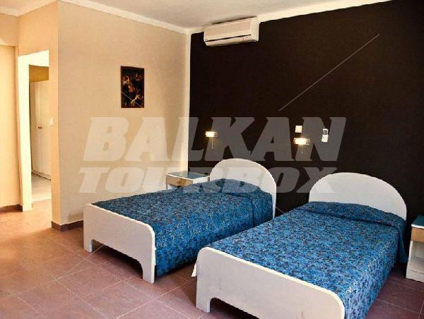 holiday in Aristoteles Beach