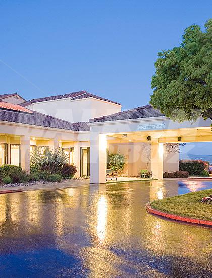 почивка в Courtyard by Marriott Fremont Silicon Valley