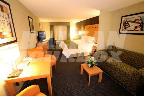 почивка в Holiday Inn Express and Suites Monterrey Aeropuerto
