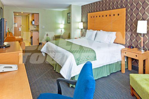 почивка в Holiday Inn Express and Suites Monterrey Aeropuerto