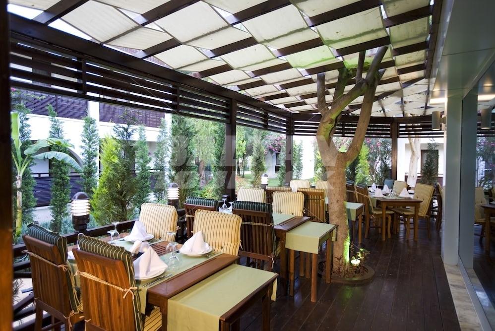 почивка в Latanya Park Hotel Bodrum