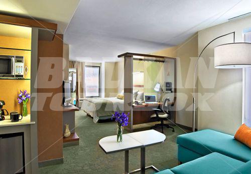 почивка в SpringHill Suites by Marriott Louisville Downtown